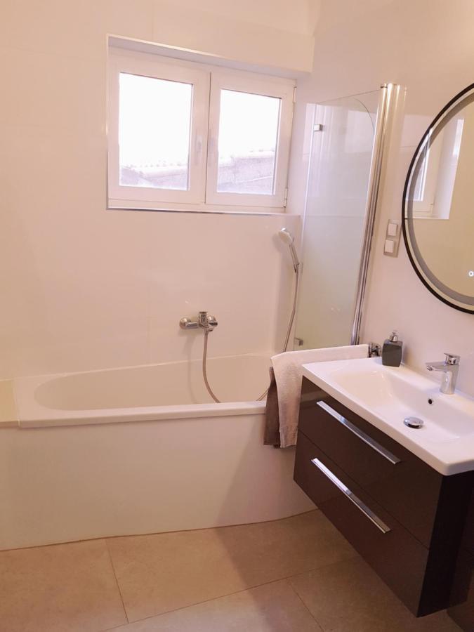 Apartment Centar أوميس المظهر الخارجي الصورة